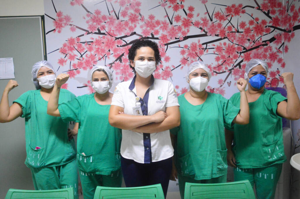 Equipe de mulheres no HRBA